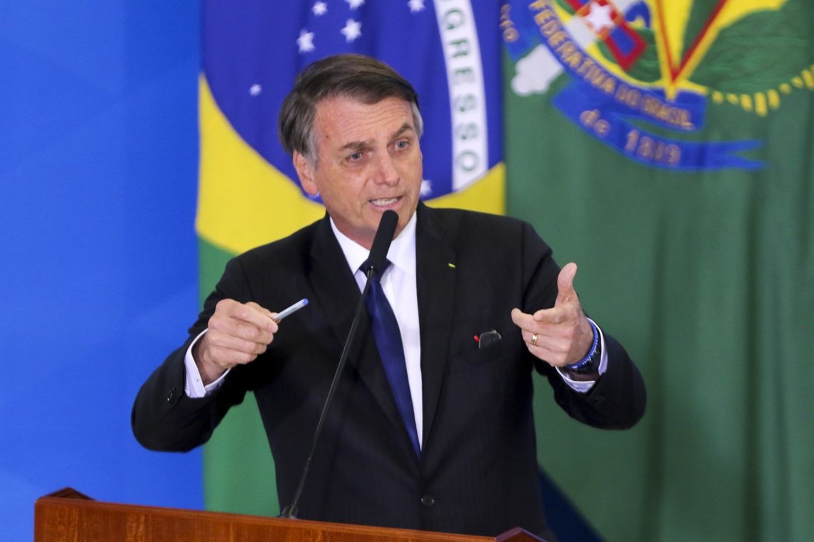  O presidente da RepÃºblica, Jair Bolsonaro, assina o decreto que dispÃµe sobre a aquisiÃ§Ã£o, o cadastro, o registro, a posse, o porte e a comercializaÃ§Ã£o de armas - SINARM e SIGMA.