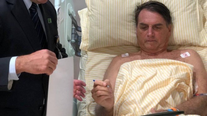 O presidente Jair Bolsonaro durante a internaÃ§Ã£o no hospital Albert Einstein Foto: HANDOUT / REUTERS