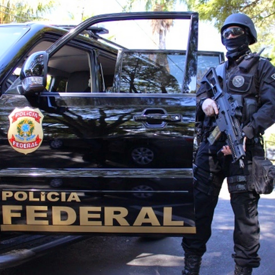 Resultado de imagem para fotos de agentes da policia federal