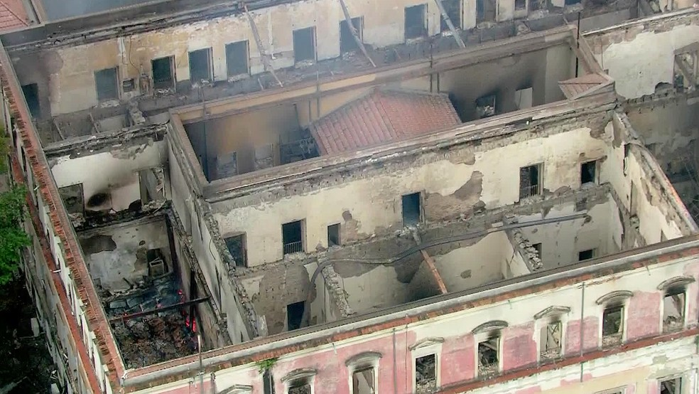 Museu Nacional ficou completamente destruÃ­do (Foto: ReproduÃ§Ã£o / TV Globo)