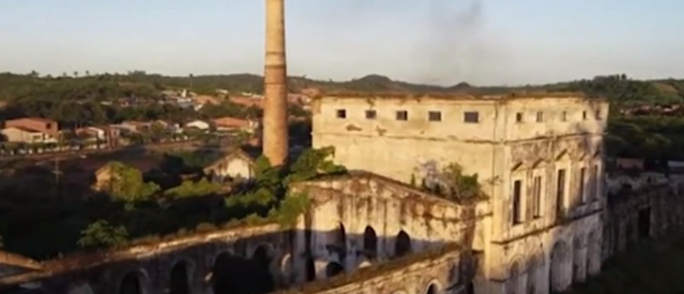 Indústria ia ser instalada em terreno que seria da UFRB — Foto: Reprodução / TV Bahia